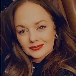 Meet your Posher, Misti